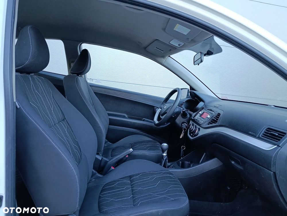 Kia Picanto 1.0 Dream Team Edition - 13