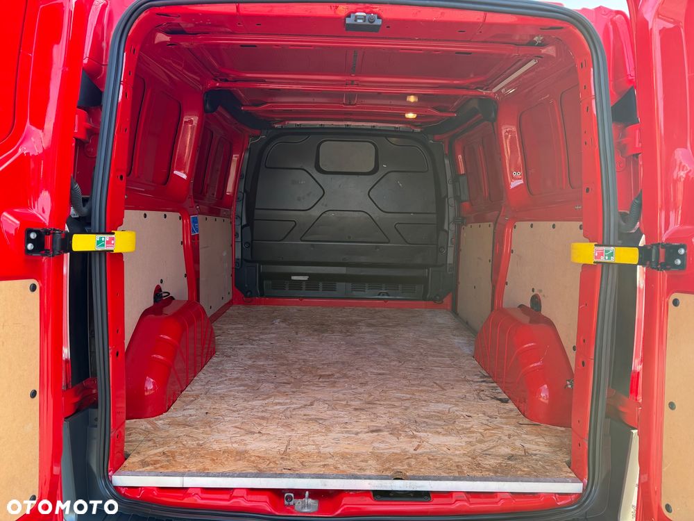 Ford TRANSIT CUSTOM - 8