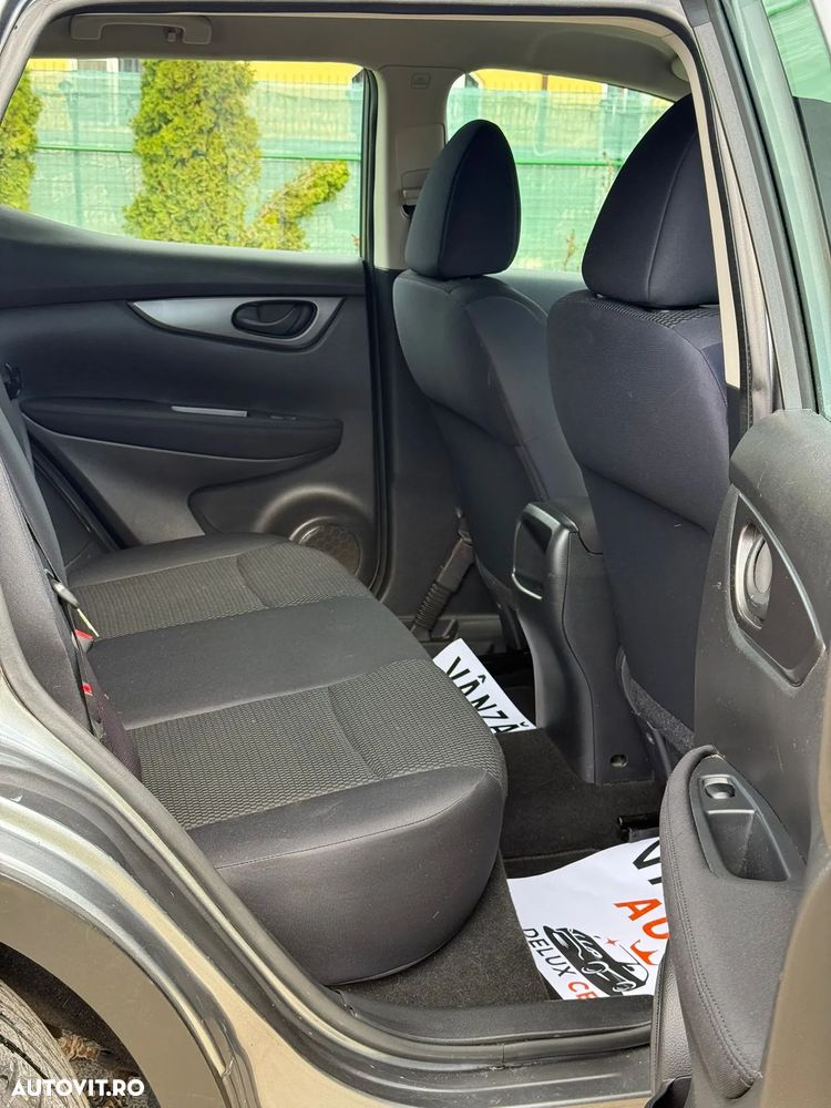 Nissan Qashqai 1.5 DCI N-Connecta - 9
