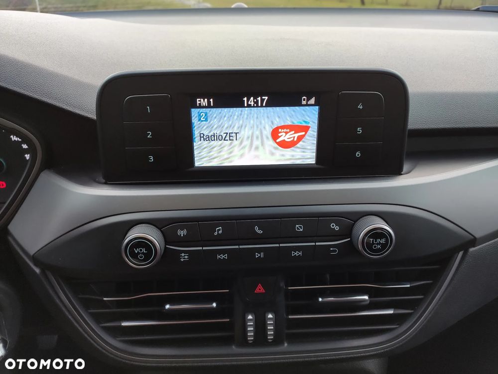 Ford Focus 1.0 EcoBoost Trend Edition - 31