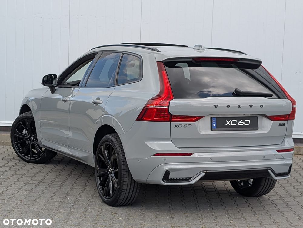 Volvo XC 60 B5 B AWD Plus Dark - 5