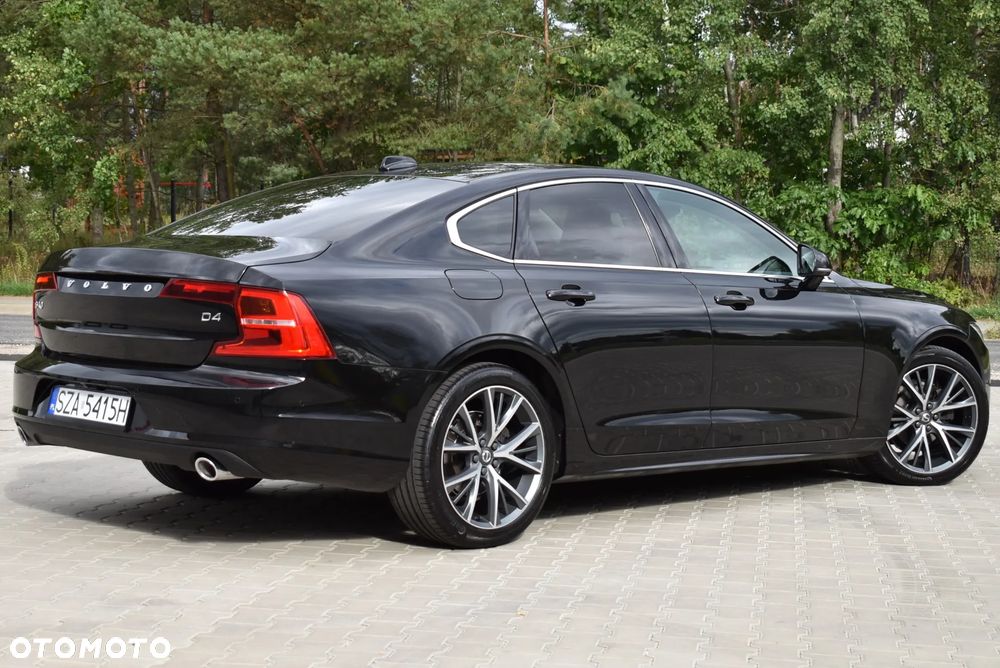 Volvo S90 D4 Geartronic Momentum Pro - 9