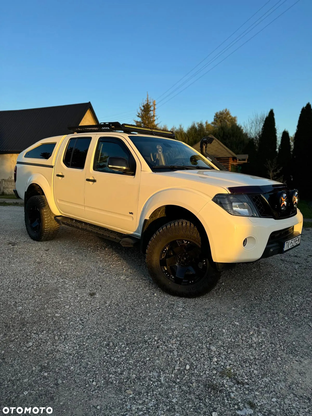 Nissan Navara 3.0 D V6 - 18
