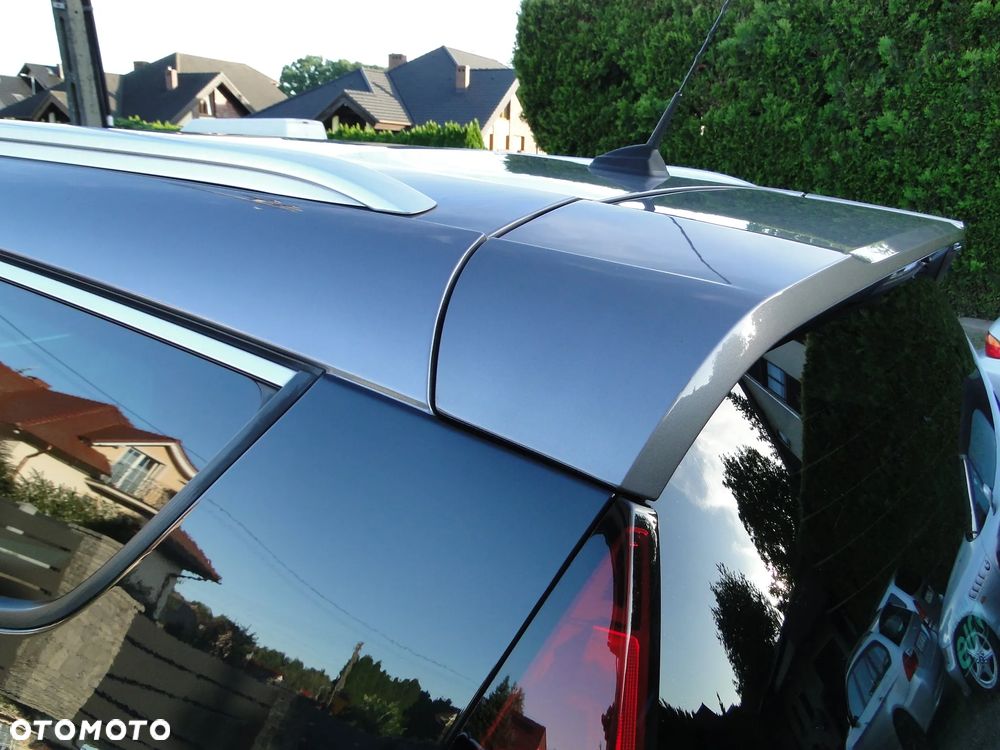 Renault Grand Scenic - 11