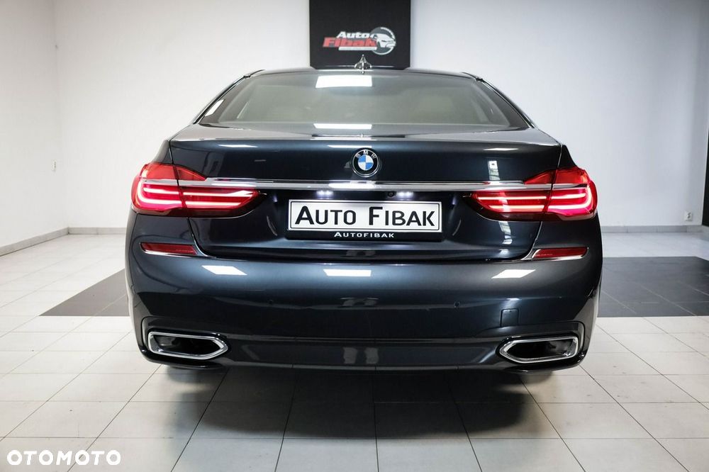 BMW Seria 7 - 11