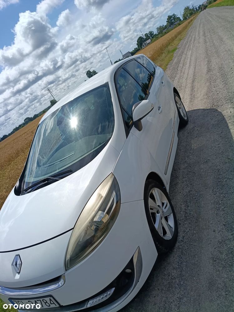 Renault Grand Scenic Gr 1.6 dCi Energy Bose - 3