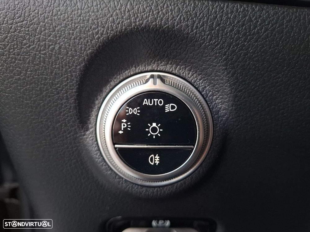 Mercedes-Benz C 300 de Avantgarde - 20
