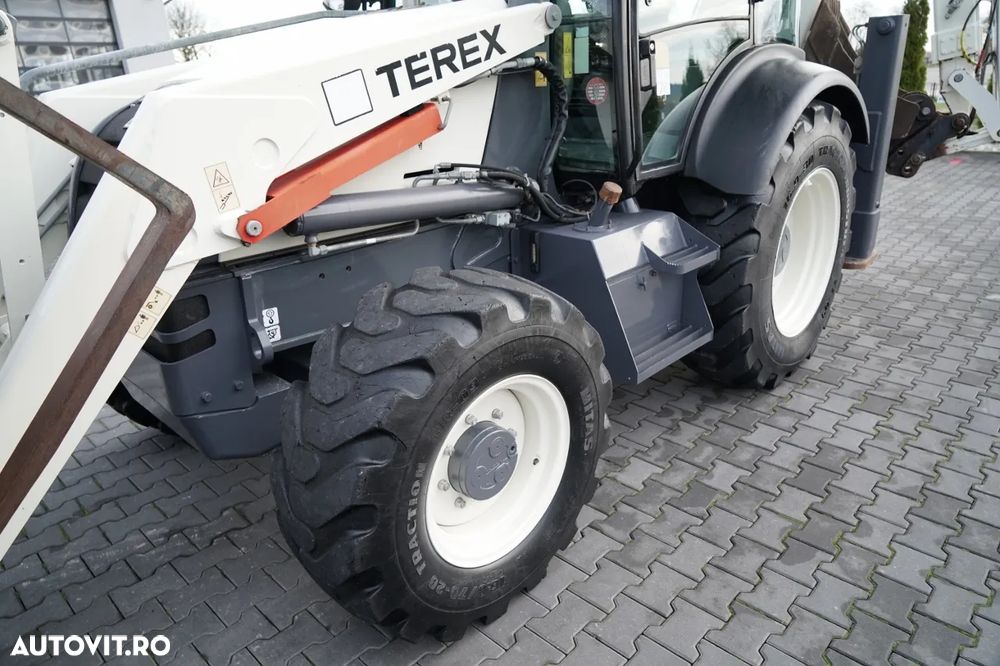 Terex 880 ELITE / BULDOEXCAVATOR / 2.500 ORE / SET CUPĂ - 14