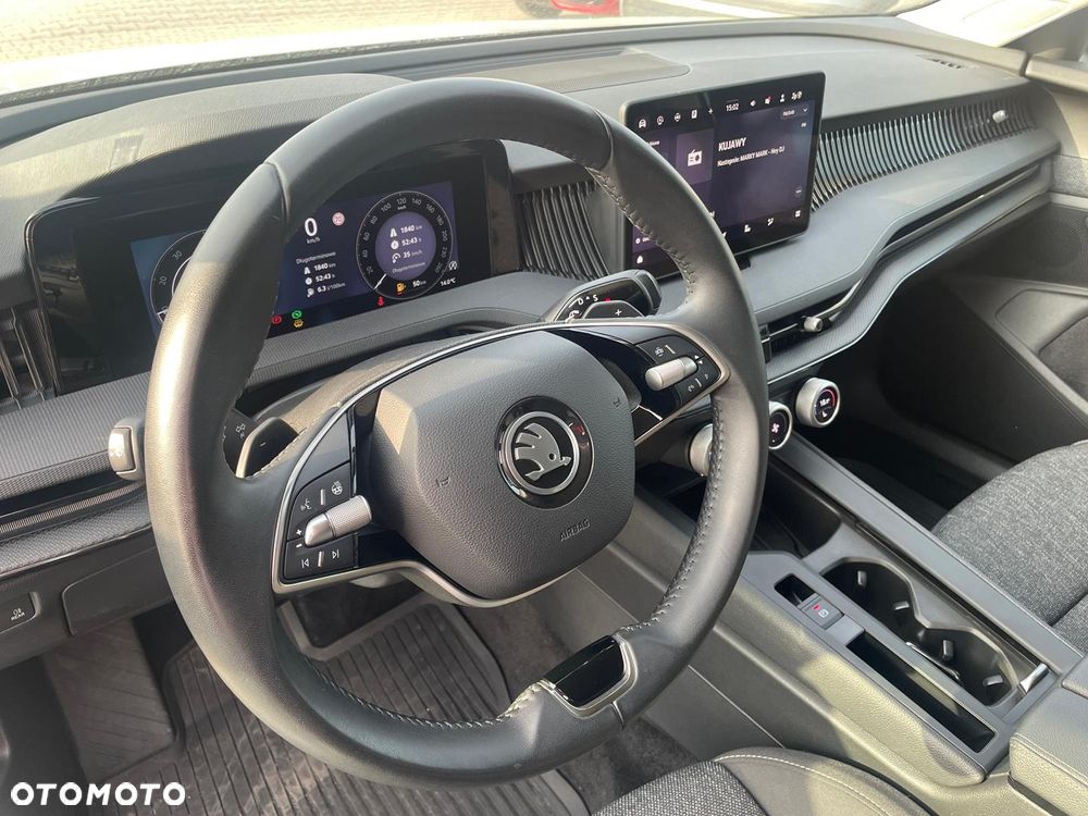 Skoda Superb 2.0 TDI SCR Essence DSG - 15
