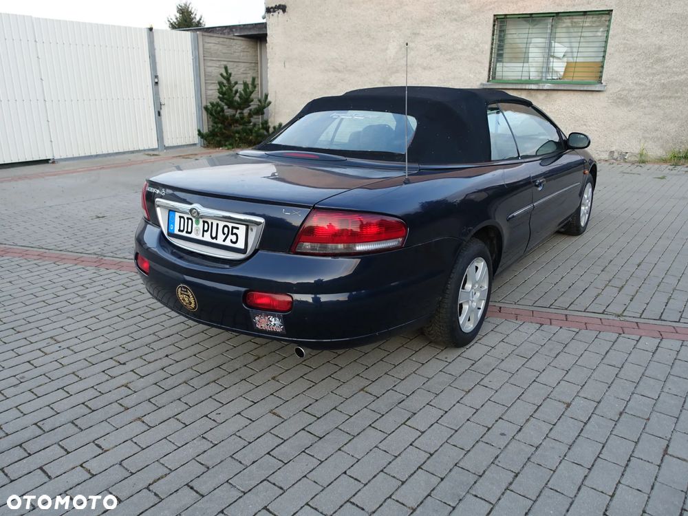 Chrysler Sebring Cabrio 2.7 Automatik Limited Hard-Top - 5