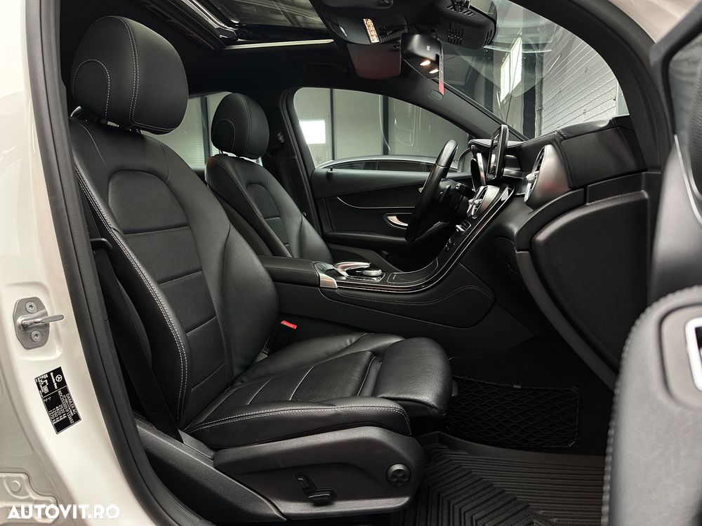 Mercedes-Benz GLC - 21