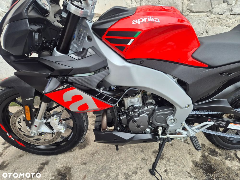 Aprilia Tuono - 18