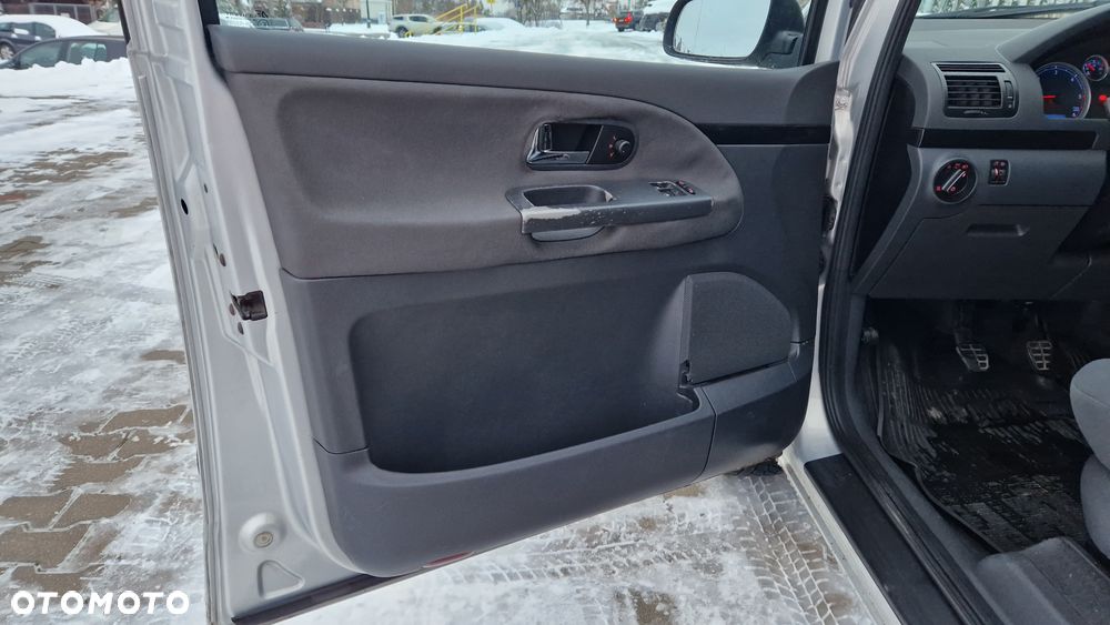 Volkswagen Sharan 1.9 TDI Family - 22