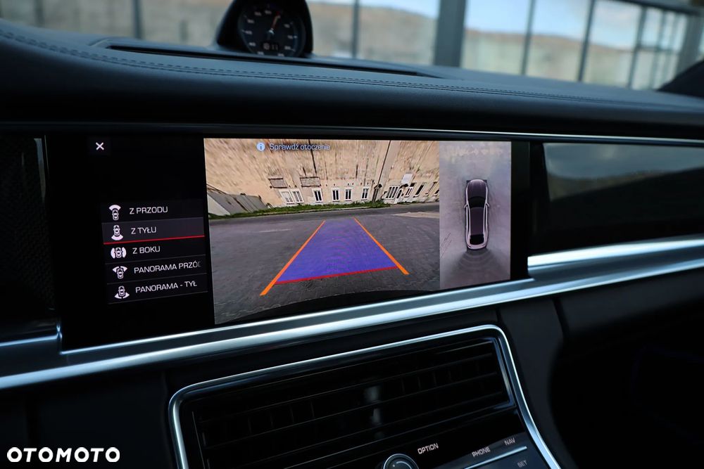 Porsche Panamera GTS - 12