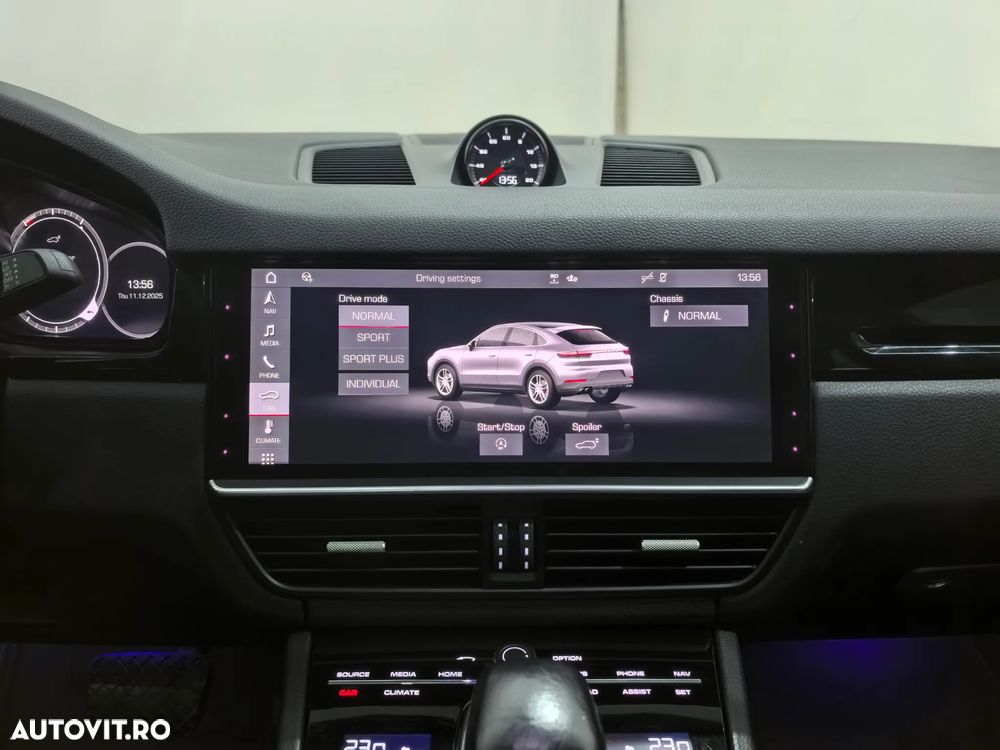 Porsche Cayenne - 16