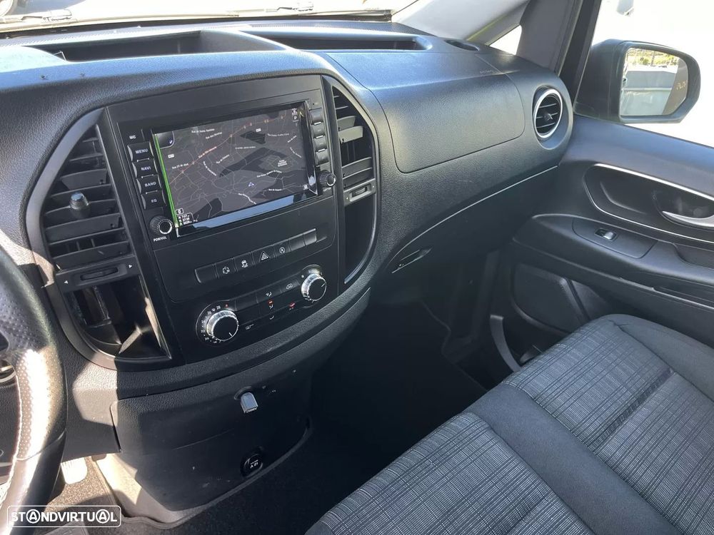 Mercedes-Benz Vito Tourer 114 CDI (BlueTEC) Longa Aut. PRO - 35