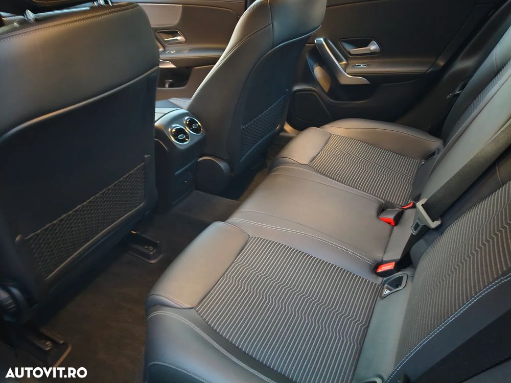 Mercedes-Benz CLA - 12