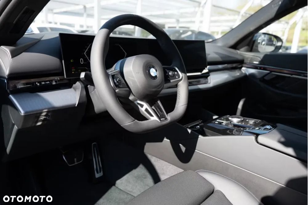 BMW Seria 5 520i mHEV M Sport - 15