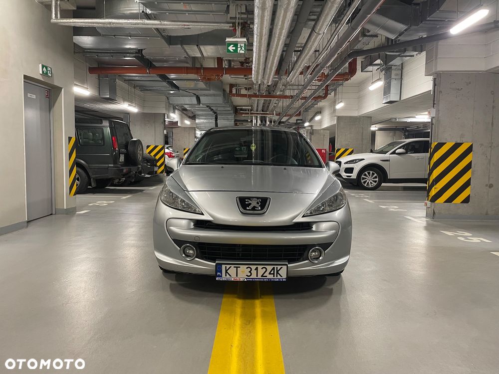 Peugeot 207 1.4 16V Trendy - 8