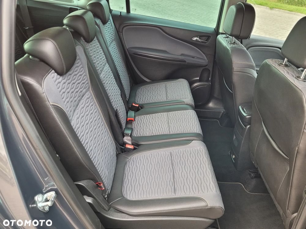 Opel Zafira 1.4 T Cosmo EcoFLEX S&S - 24