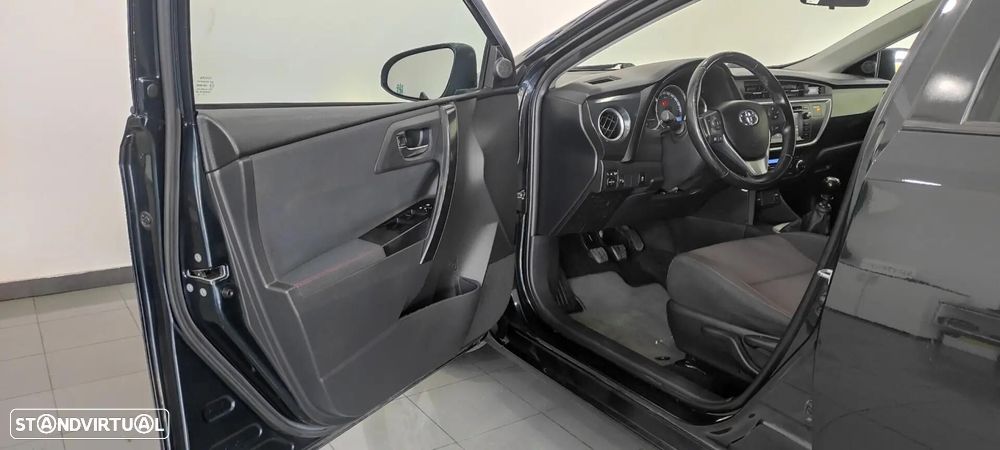 Toyota Auris Touring Sports 1.4 D-4D Comfort - 16