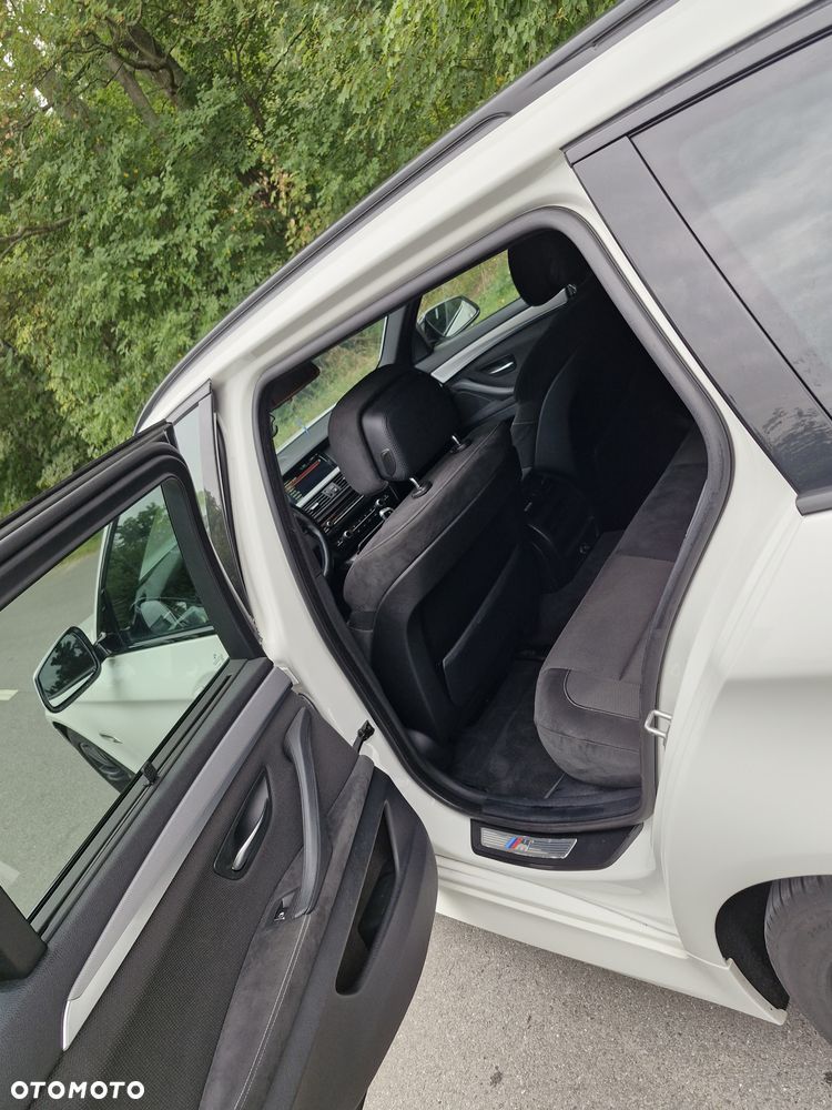 BMW Seria 5 525d - 10