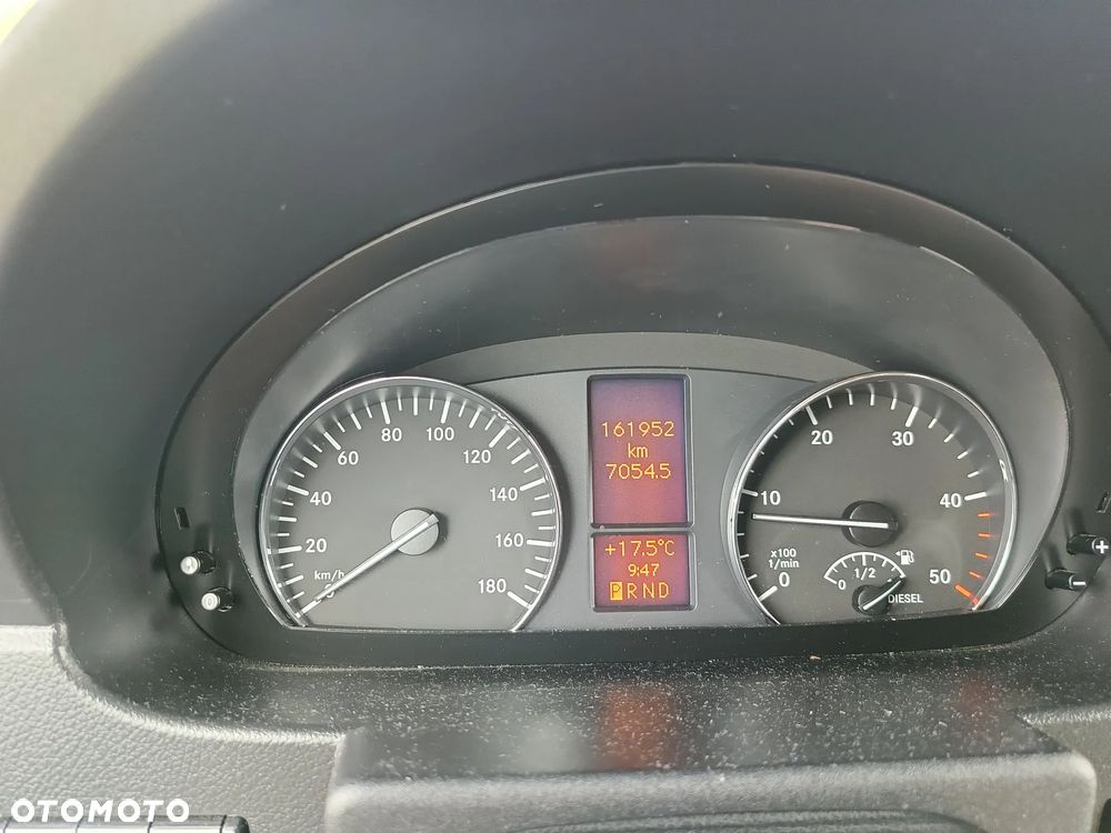 Mercedes-Benz Sprinter - 17