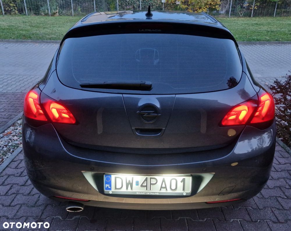 Opel Astra 2.0 CDTI Sport - 12