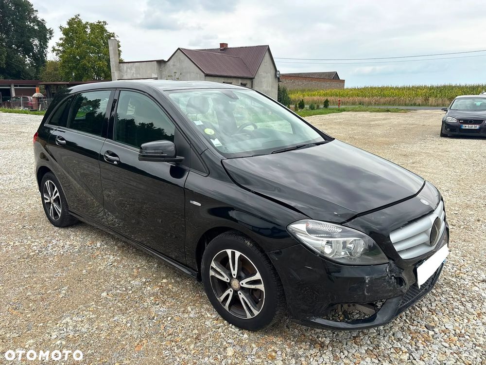 Mercedes-Benz Klasa B 200 CDI (BlueEFFICIENCY) - 35