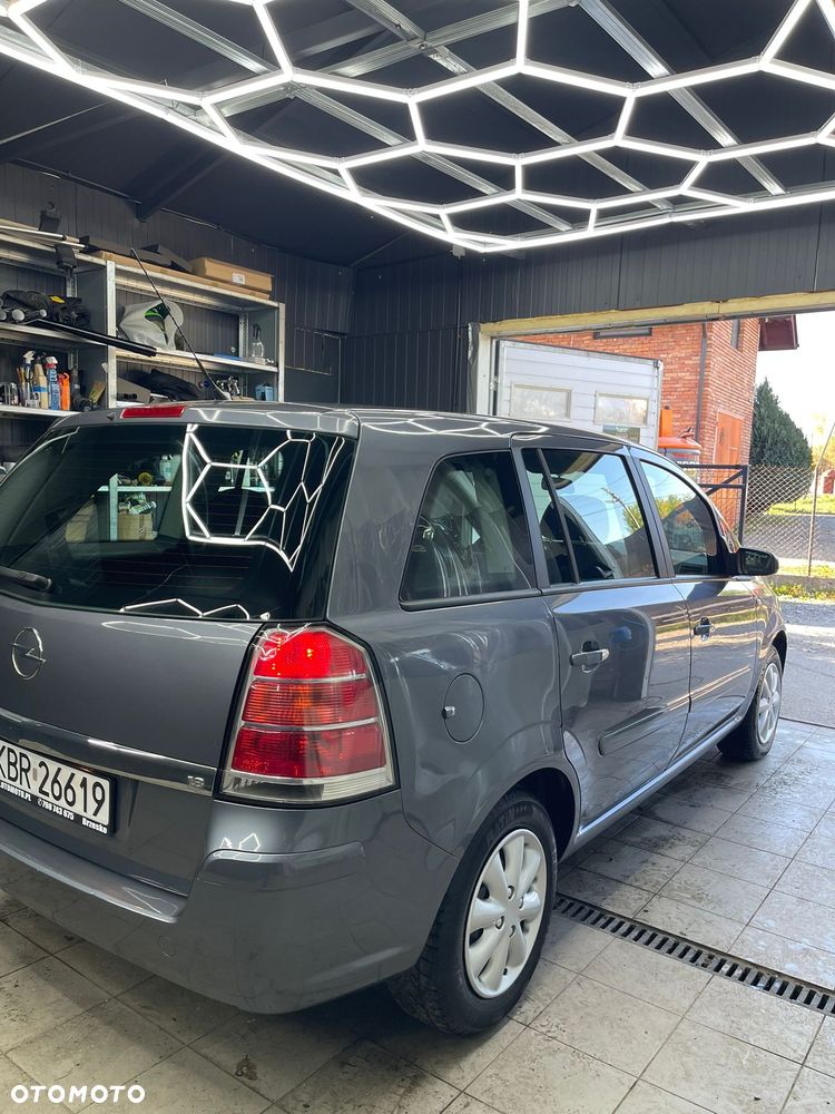 Opel Zafira 1.8 Catch me - 15
