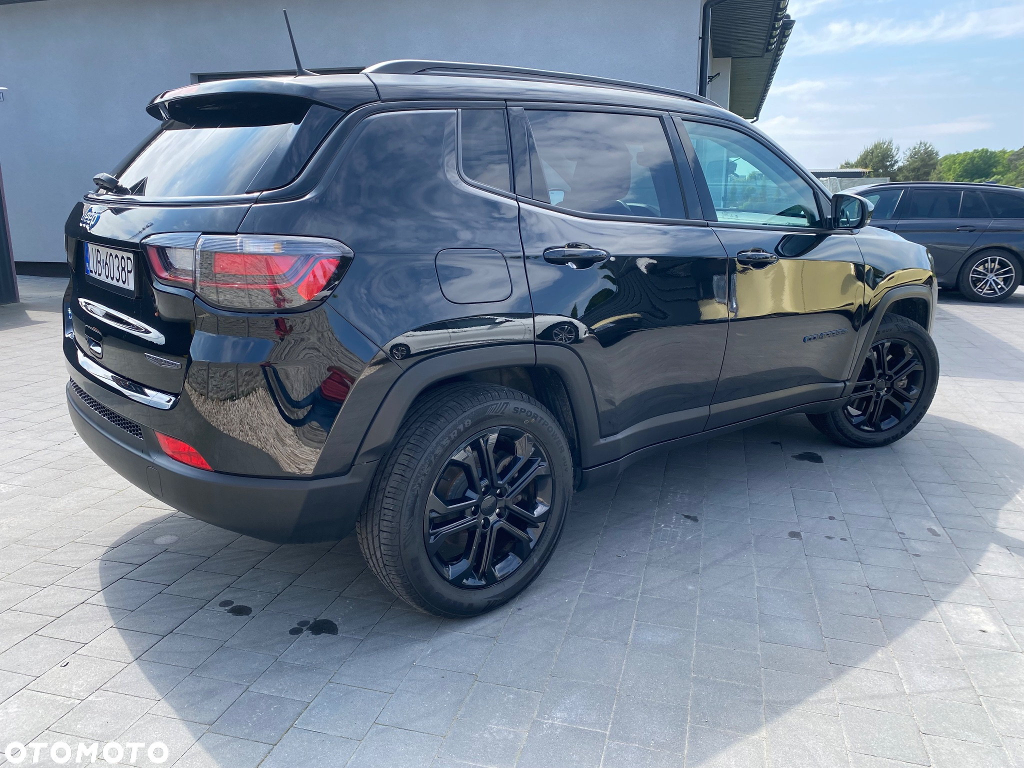 Jeep Compass 1.3 T4 4xe PLUG-IN HYBRID Automatik Altitude - 27