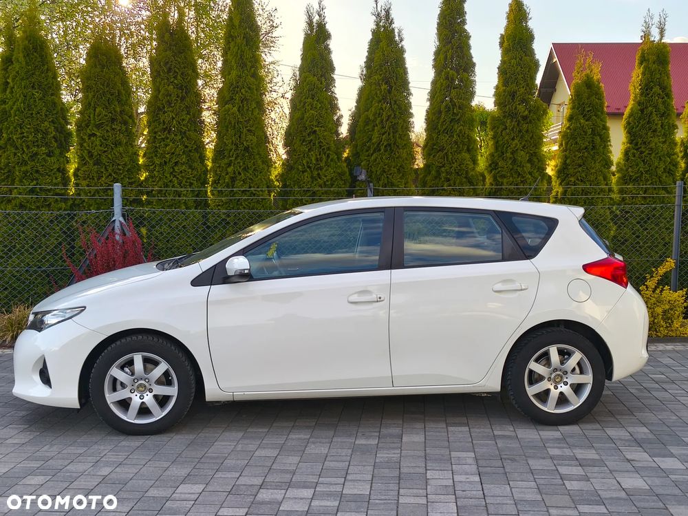 Toyota Auris 1.33 Dual-VVT-i Edition - 5