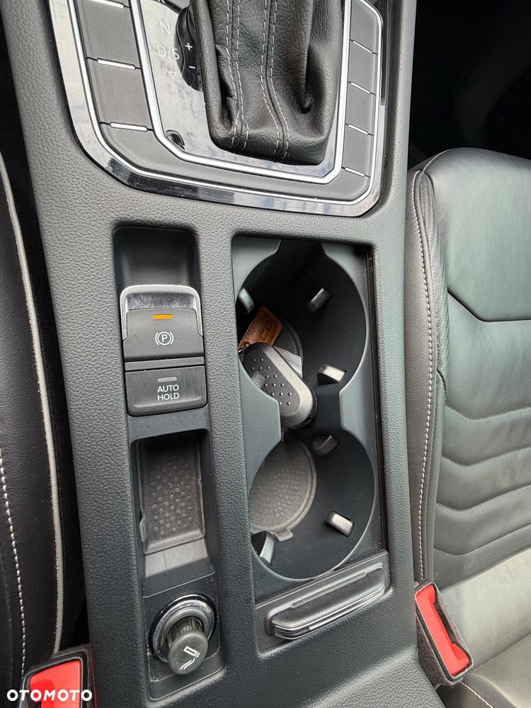 Volkswagen Arteon 2.0 TDI SCR DSG R-Line Edition - 28