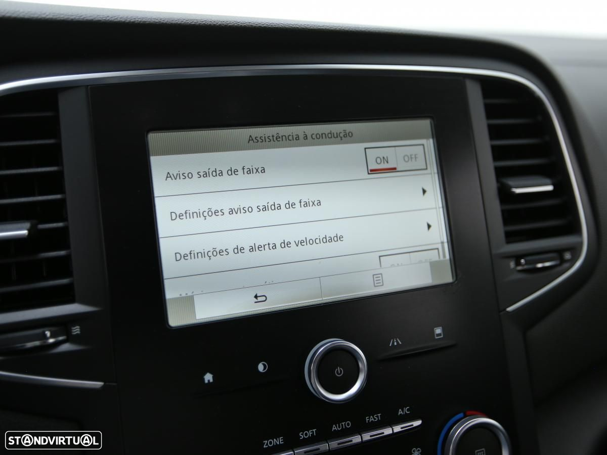Renault Mégane 1.5 dCi GT Line EDC - 22