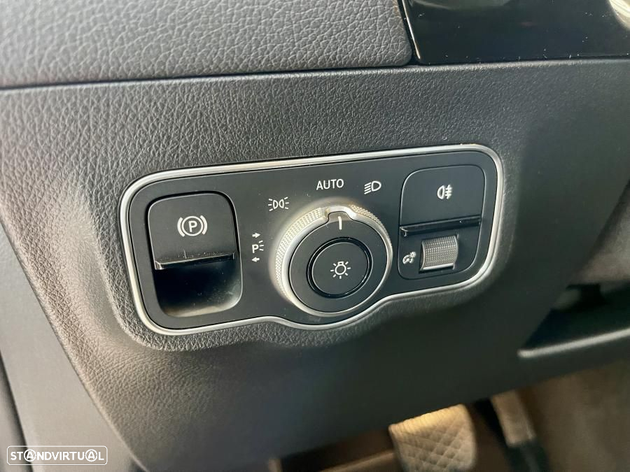 Mercedes-Benz GLA 250 e Progressive - 16