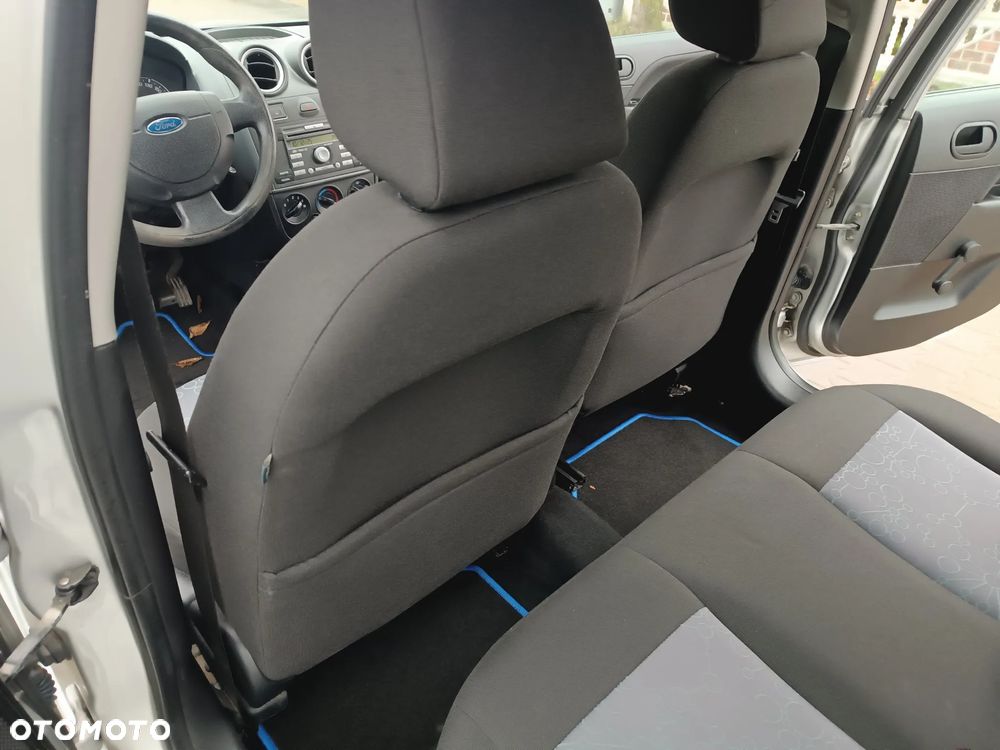 Ford Fiesta 1.4 Connection - 22