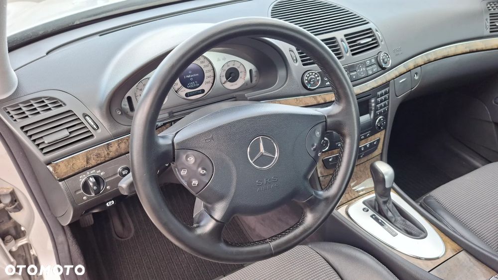 Mercedes-Benz Klasa E 200 Kompressor Automatik Avantgarde - 11