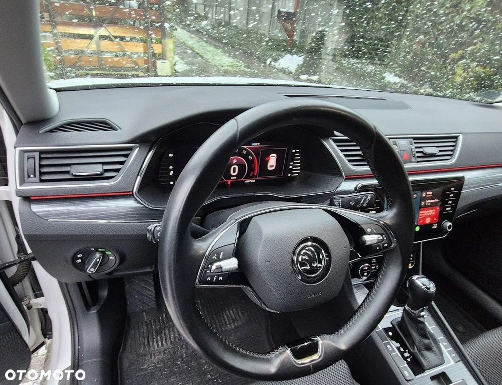 Skoda Superb 2.0 TSI 4x4 Style DSG - 8