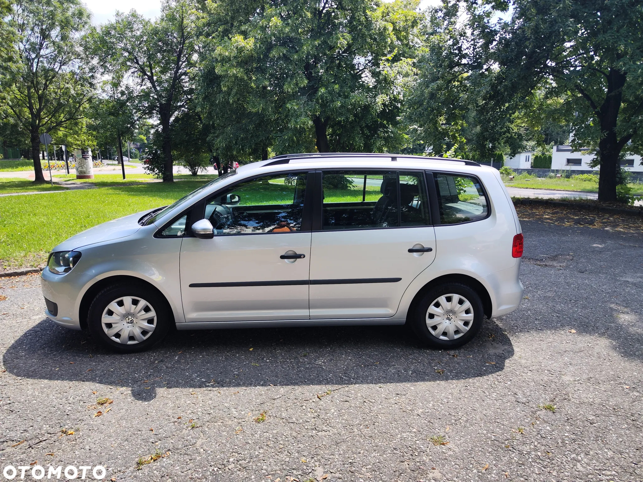 Volkswagen Touran - 3