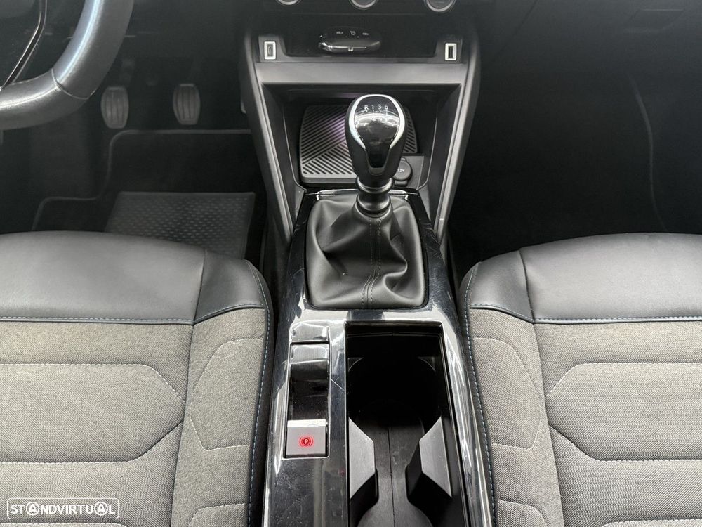 Citroën C4 1.2 PureTech Shine - 22