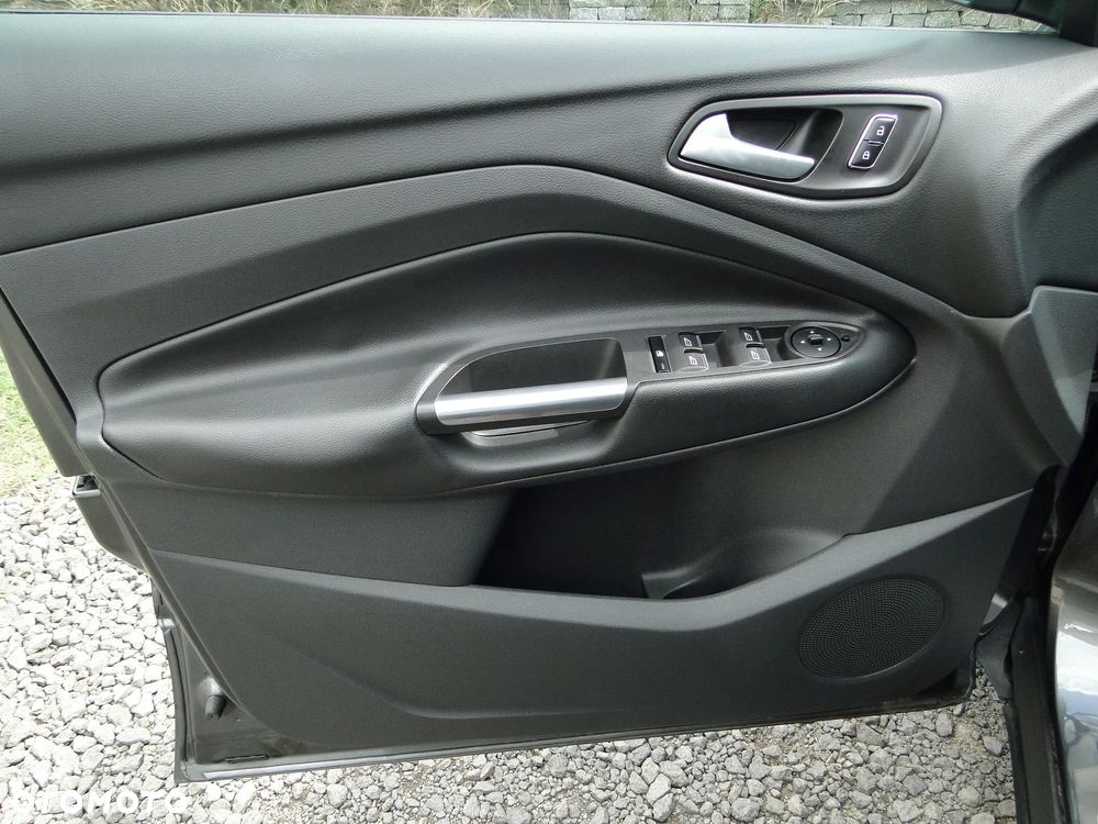 Ford Kuga 2.0 TDCi 4WD Titanium Plus - 23