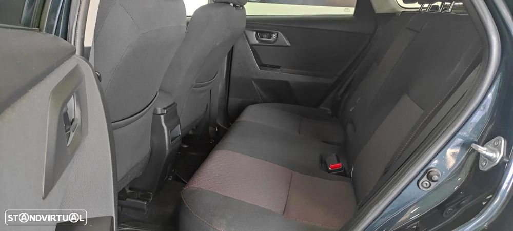 Toyota Auris Touring Sports 1.4 D-4D Comfort - 7