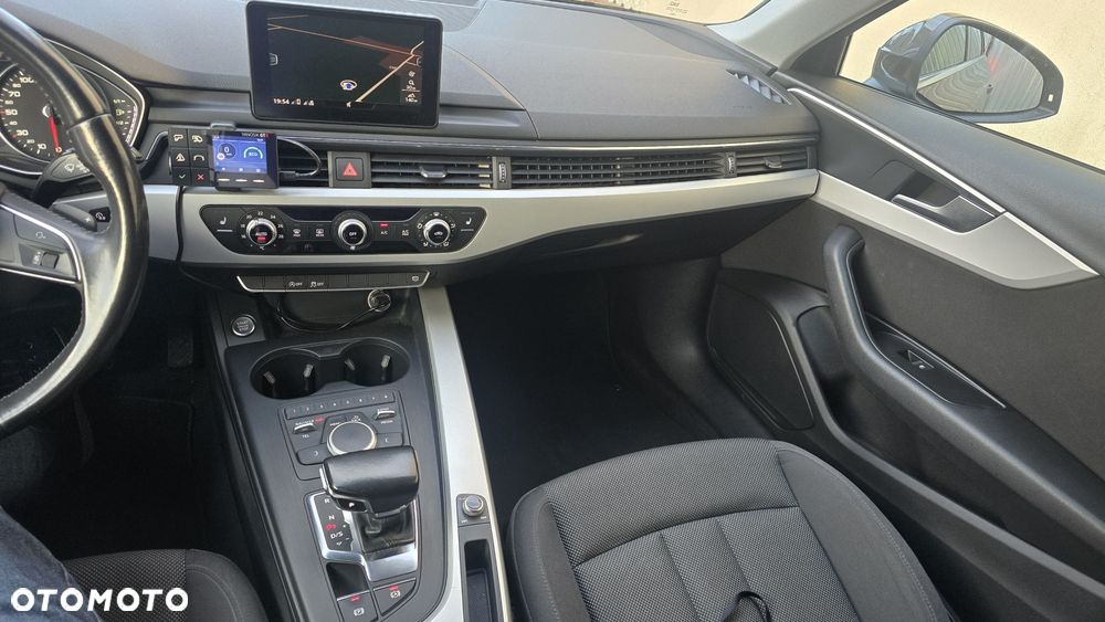 Audi A4 Limousine - 7