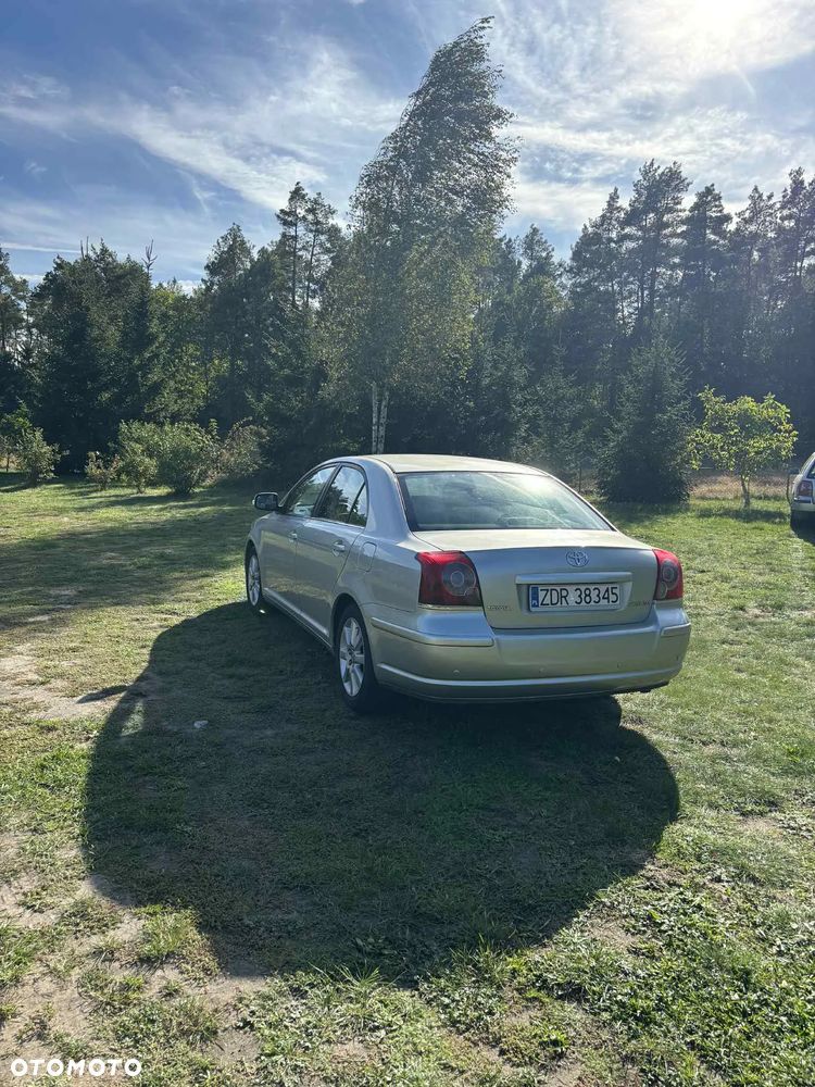 Toyota Avensis - 3