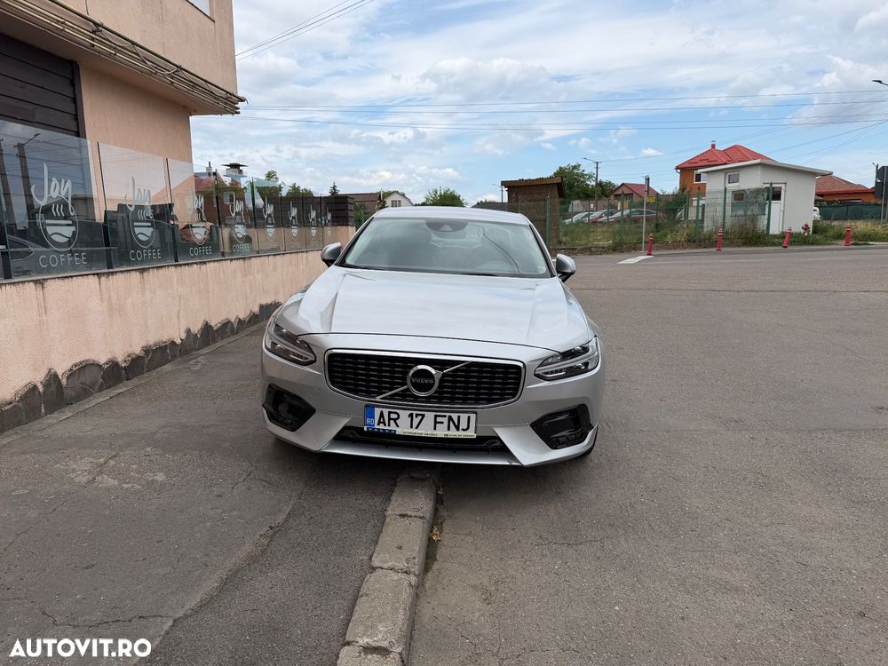 Volvo S90 T5 Momentum - 2