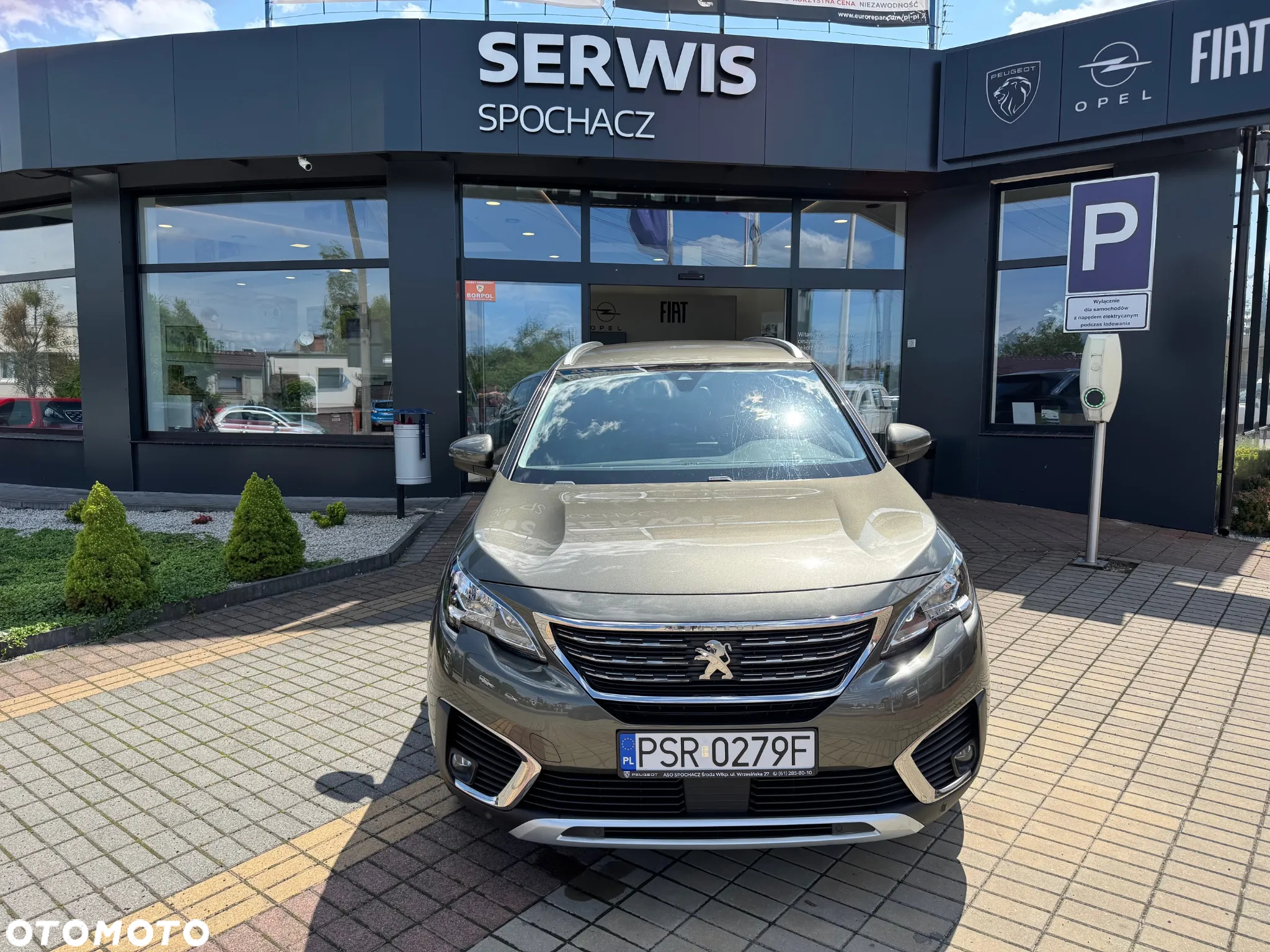Peugeot 5008 - 8