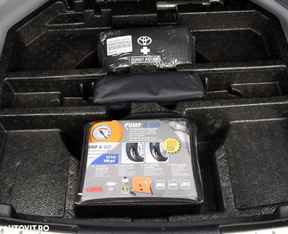 Toyota Auris 1.8 VVT-i Automatik Design Edition - 30