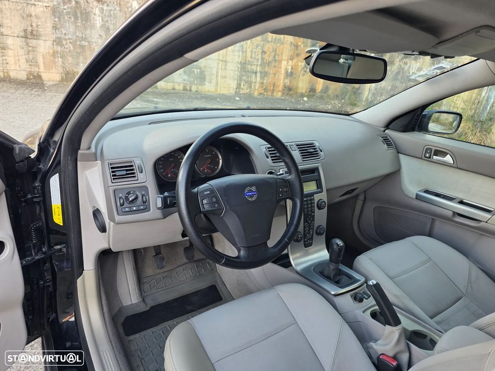 Volvo S40 1.6 D Nível 3 - 17
