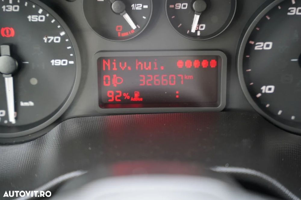 Iveco DAILY 35-150 / BASCULATOR SPATE 3.3 M / DUBLU / MANUAL / - 39