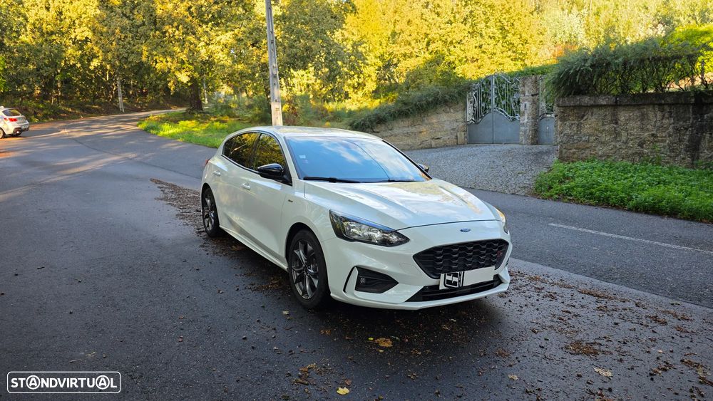 Ford Focus 1.0 EcoBoost S&S ST-LINE STYLE - 9